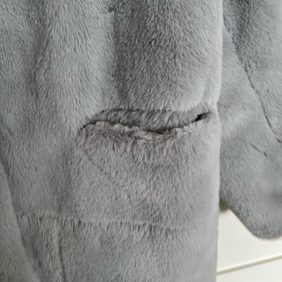 Cotton Candy LA Grey Teddy Faux Fur Coat Jacket Snap Closure | Medium - Picture 7 of 11